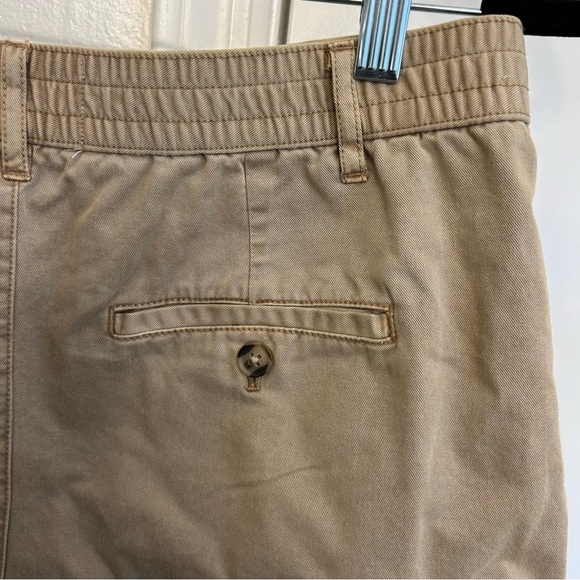 NWT BDG Blair Chino Pleated Shorts Khaki Cotton Twill Size Medium - Picture 8 of 10